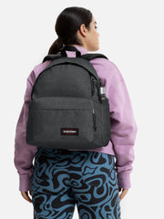 حقيبة الظهر Padded Pak'r من EASTPACK - قماش الدينم الأسود